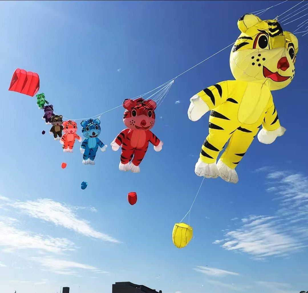 2.5 Meter Inflatable Tiger - Picture Pretty Kites2.5 Meter Inflatable TigerSingle Line Kites/Animal Kites;Single Line Kites/Specialty Kites/Inflatable KitesPicture Pretty KitesGray2.5 Meter Inflatable Tiger