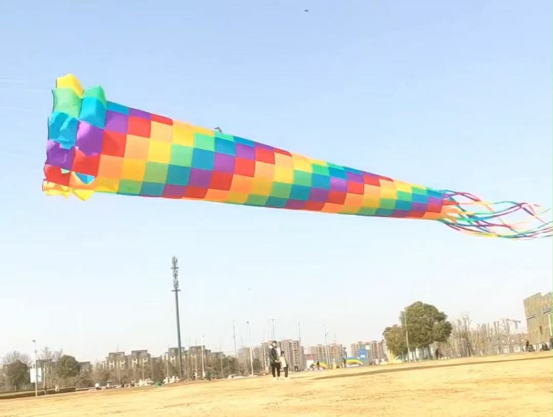 26' Turbine - 4 colors - Picture Pretty Kites26' Turbine - 4 colorsSingle Line Kites;Single Line Kites/Specialty Kites/Inflatable KitesPicture Pretty KitesRainbow26' Turbine - 4 colors