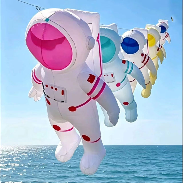4m Inflatable astronaut