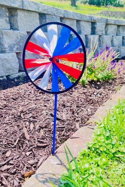 Mini USA 8" Pinwheel - Picture Pretty KitesMini USA 8" PinwheelGarden Art, windsocks, and wind spinners;Garden Art, windsocks, and wind spinners/Outdoor Decor;Brands/Go Fly A KiteGF32035Picture Pretty KitesGF3203544820193Mini USA 8" Pinwheel