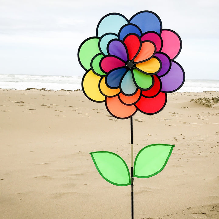 24 PETAL FLOWER WITH LEAVES